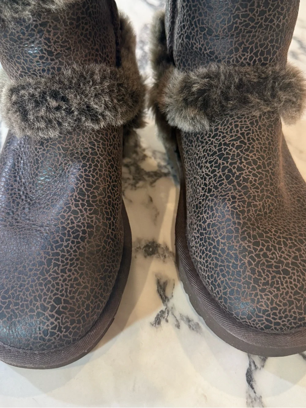 RARE 👈🏼 UGG Skylah Mid-Calf Bomber Leather Shearling Boots Brown Size 6 Pristine